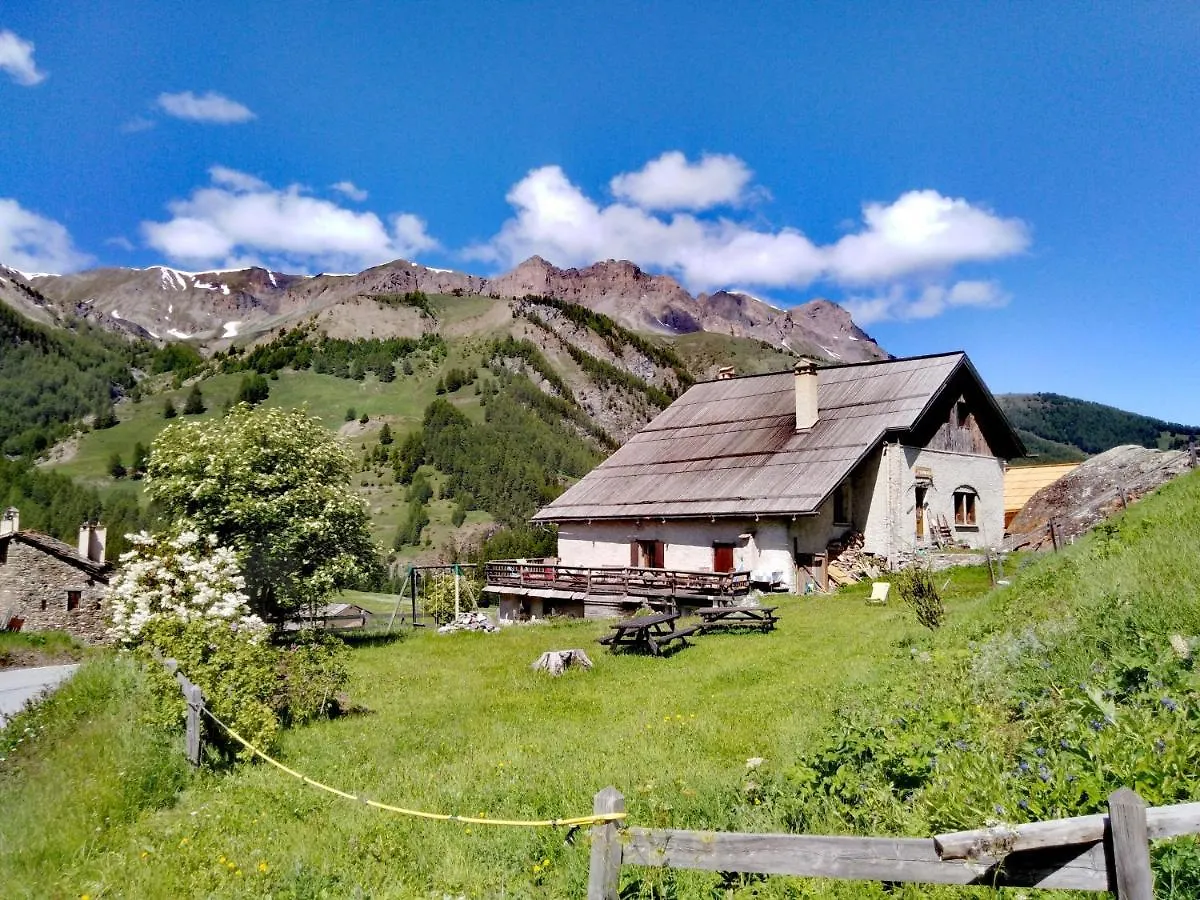 Auberge L'Estoilies Saint-Vérand