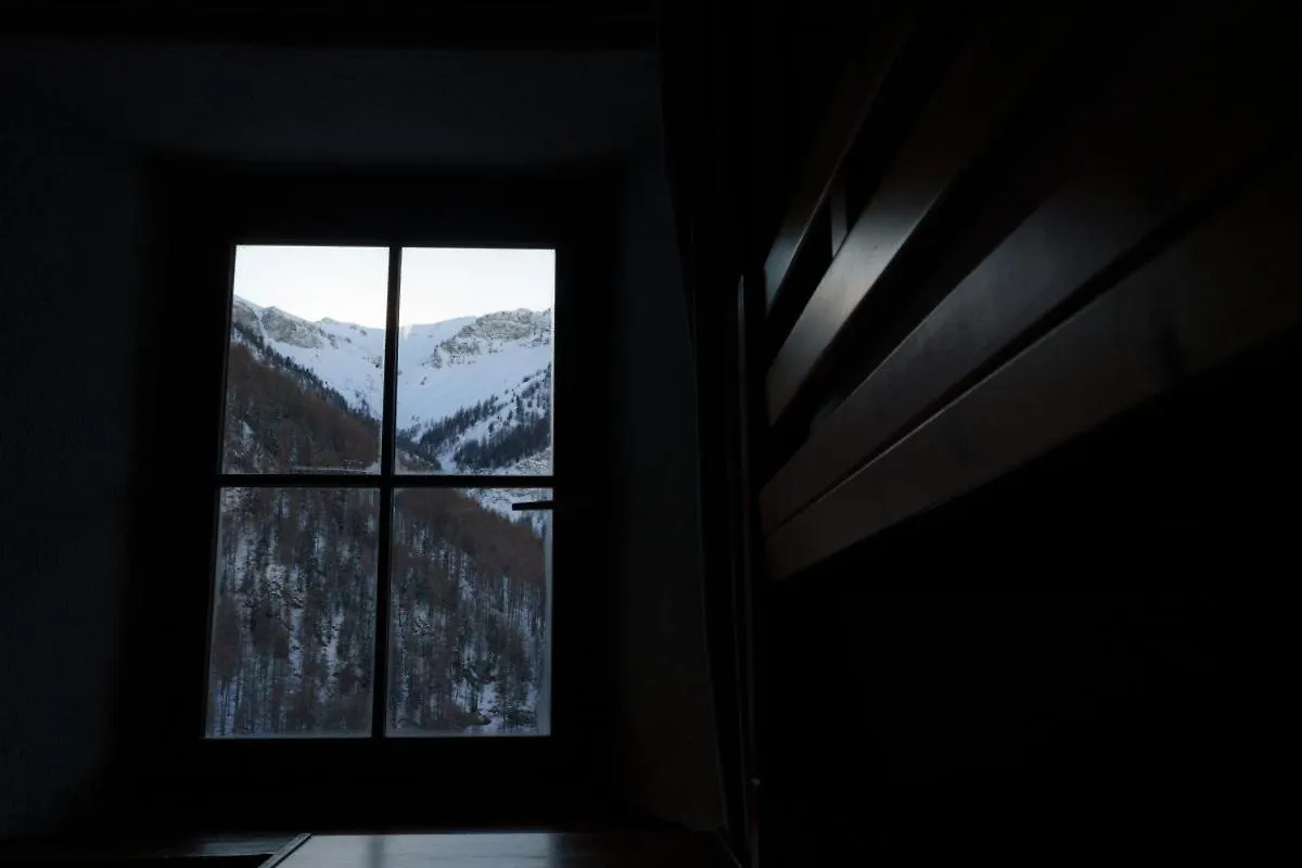 Auberge L'Estoilies Saint-Vérand